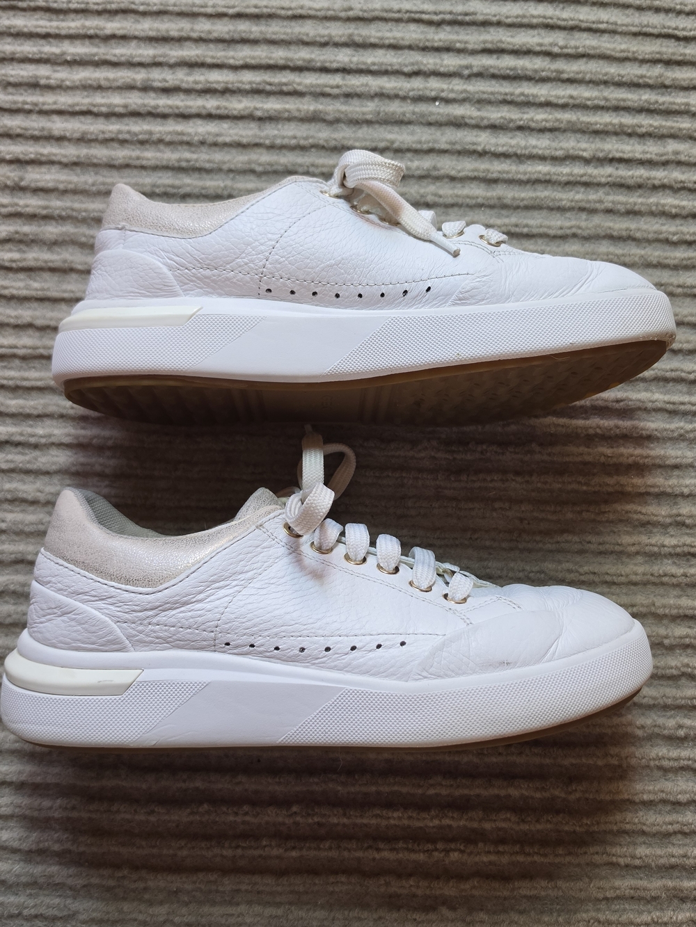 Geox D Dalyla A Sneakers Womens Size 8 EU 38 White Tan Casual Sneaker Comfy